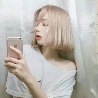 四月的女儿